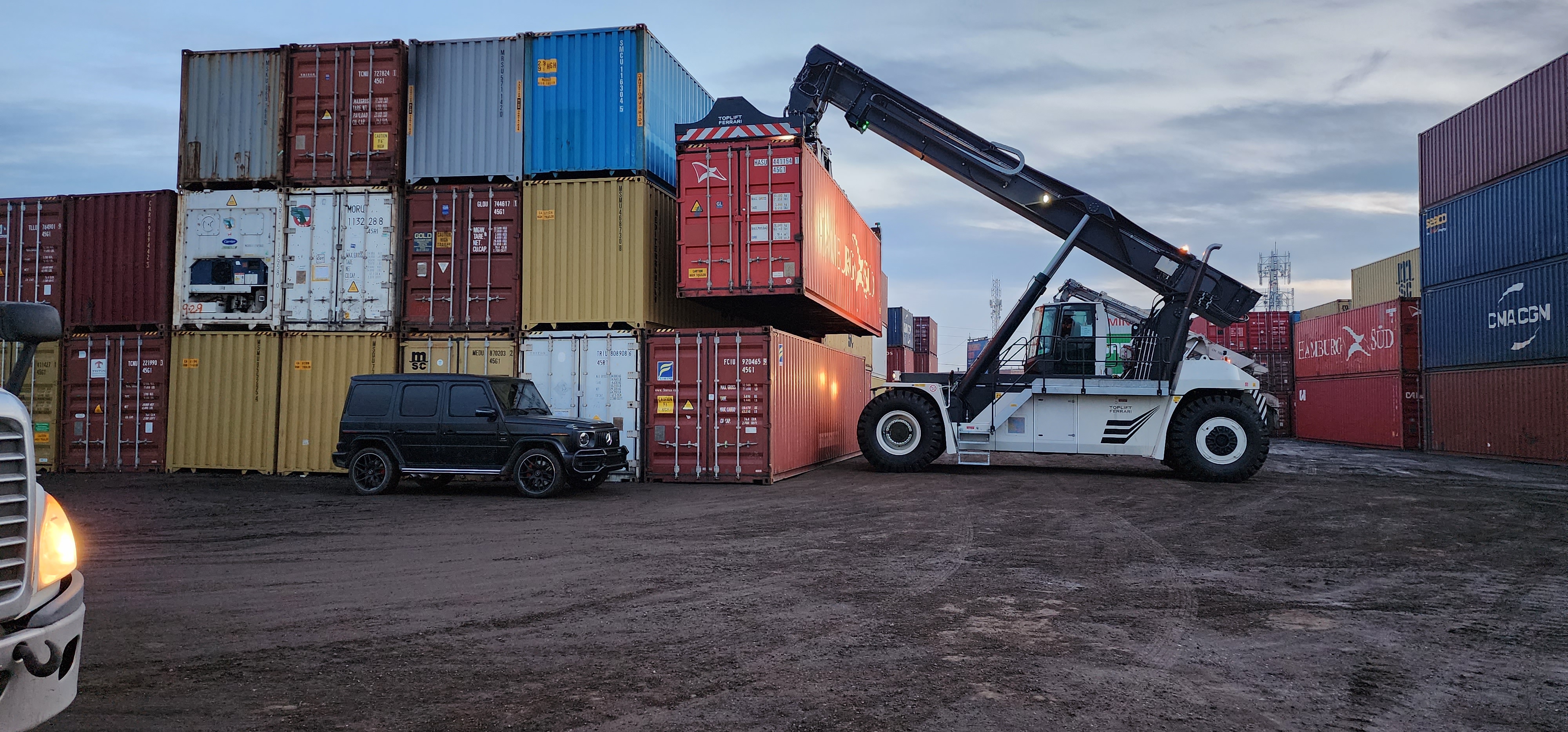 Container Yard with Reach Stacker
